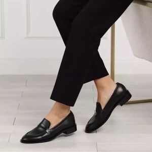 Stuart Weitzman Palmer Sleek Black Soft Leather Loafers Size 8